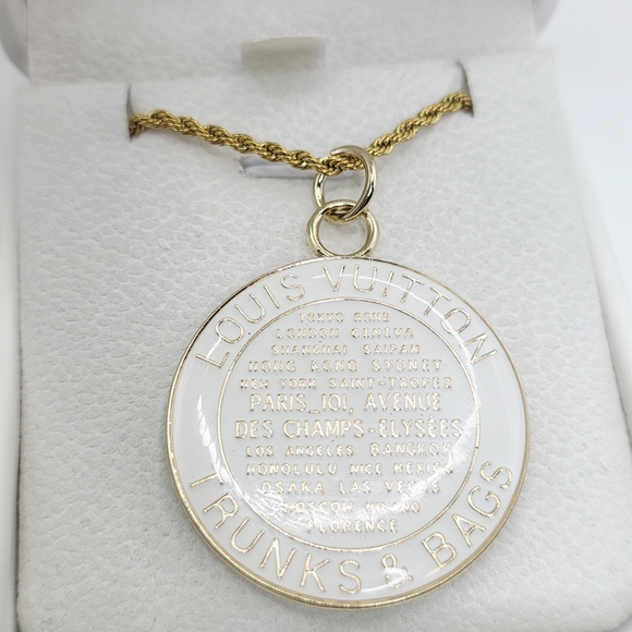 White Louis Vutton Medallion Pendant Necklace. On ATOLEA 18KT gold Plated Chain. - Picture 1 of 3